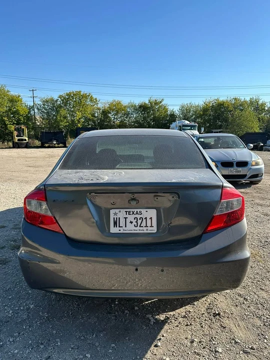 2012 Honda Civic 9th Gen - Image 4 of 6