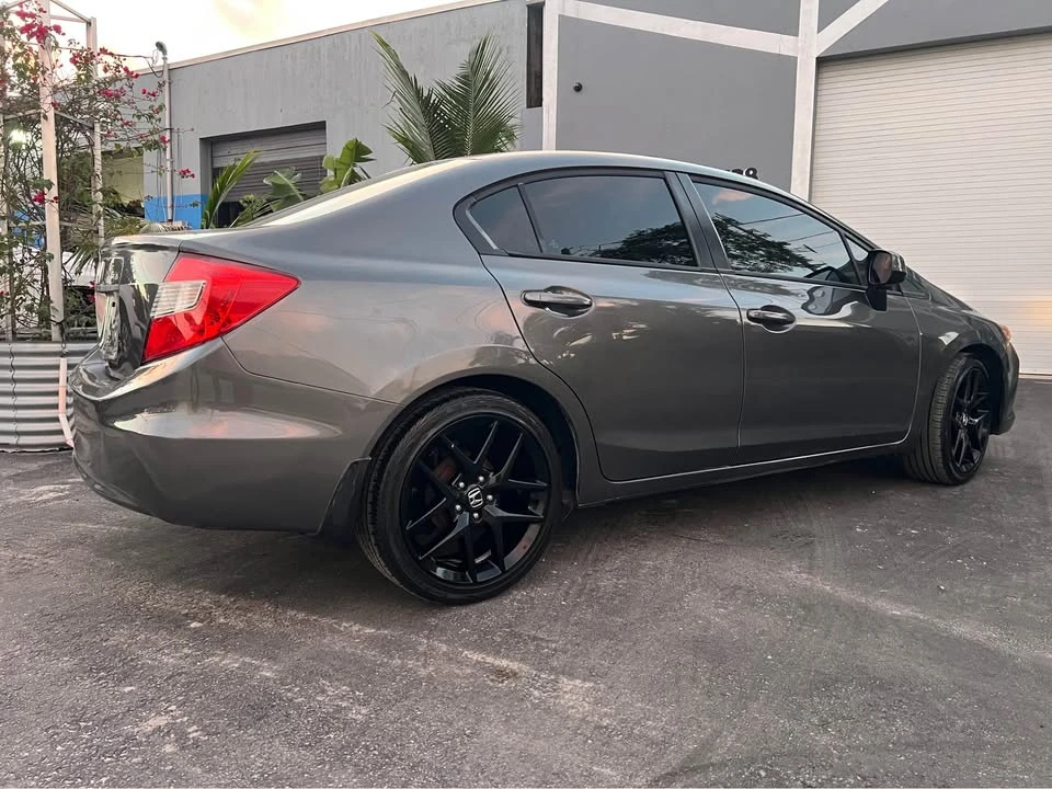 2012 Honda Civic 9th Gen - Image 4 of 14