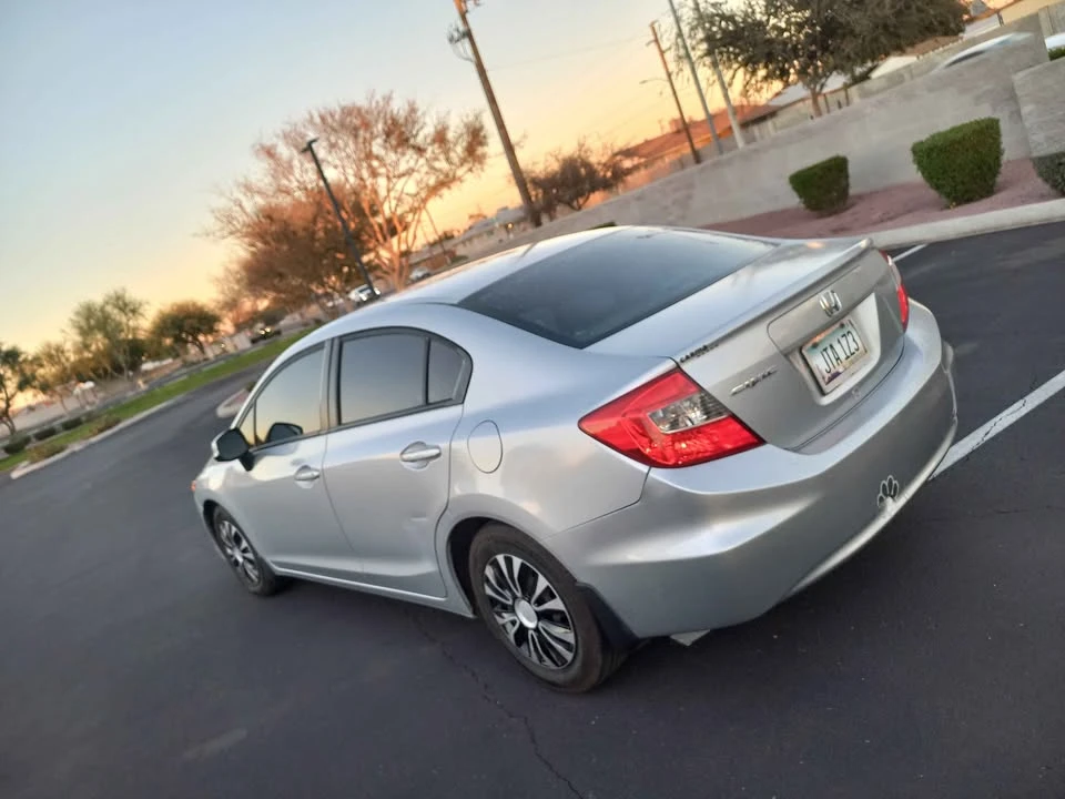 2012 Honda Civic 9th Gen - Image 5 of 9
