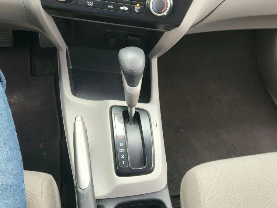 2012 Honda Civic 9th Gen - Image 13 of 16
