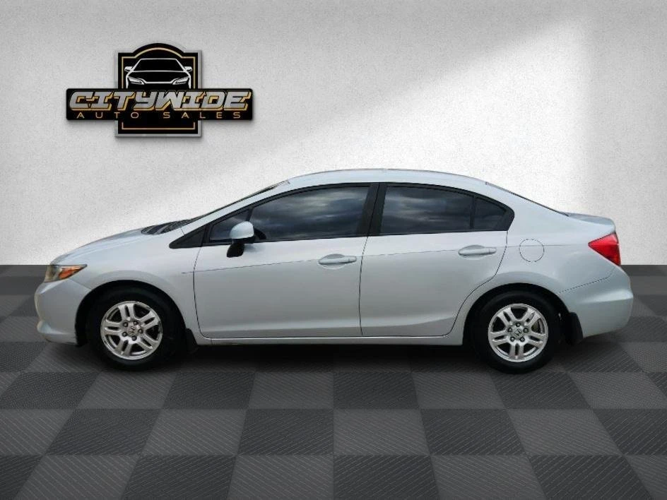 2012 Honda Civic 9th Gen - Image 8 of 16