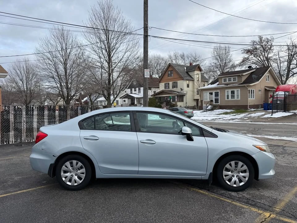 2012 Honda Civic 9th Gen - Image 9 of 14