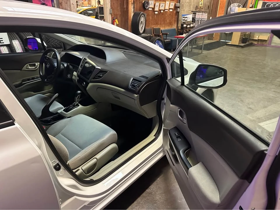 2012 Honda Civic 9th Gen - Image 9 of 11