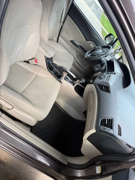 2012 Honda Civic 9th Gen - Image 11 of 18