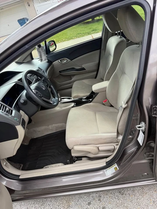 2012 Honda Civic 9th Gen - Image 9 of 18