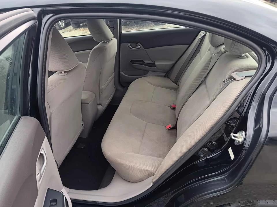 2012 Honda Civic 9th Gen - Image 9 of 17