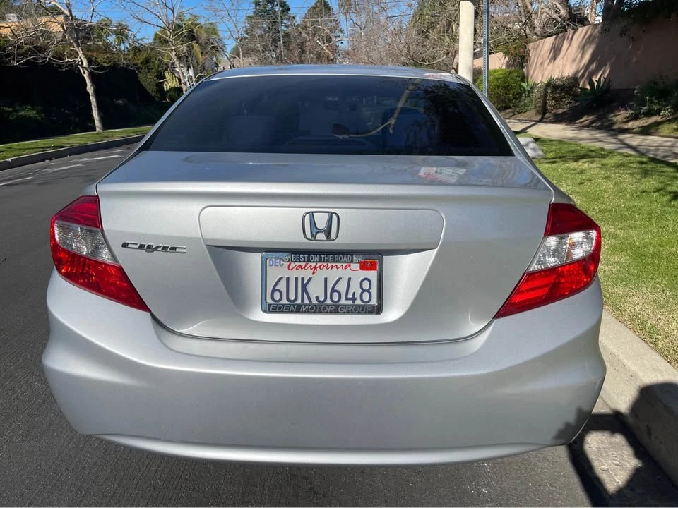 2012 Honda Civic 9th Gen - Image 6 of 13