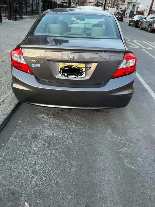 2012 Honda Civic 9th Gen - Image 3 of 11