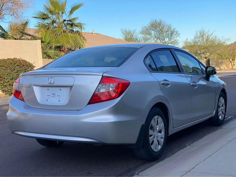 2012 Honda Civic 9th Gen - Image 4 of 20