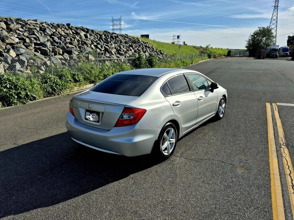 2012 Honda Civic 9th Gen - Image 9 of 16