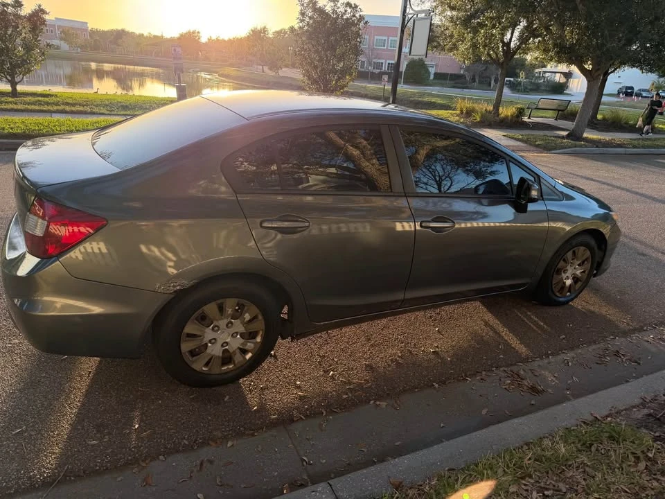 2012 Honda Civic 9th Gen - Image 5 of 8