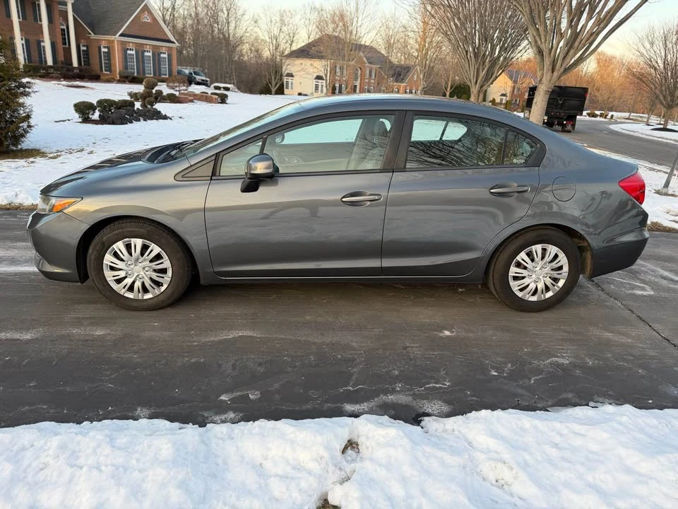 2012 Honda Civic 9th Gen - Image 5 of 14