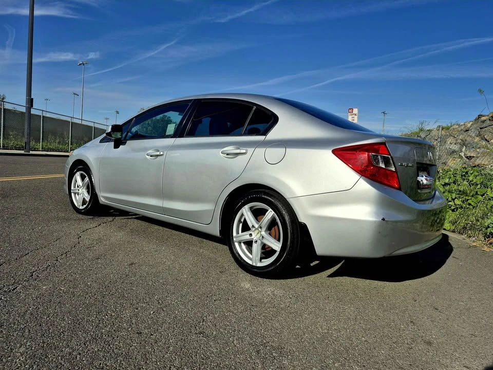 2012 Honda Civic 9th Gen - Image 8 of 16