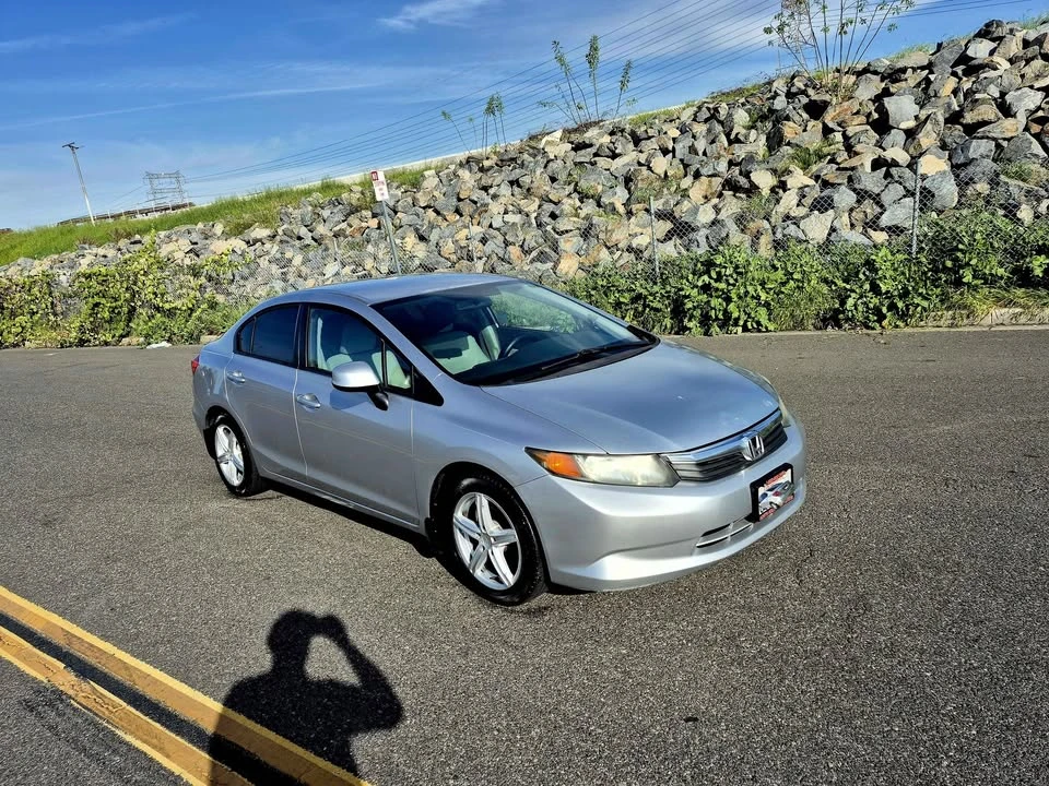 2012 Honda Civic 9th Gen - Image 10 of 16