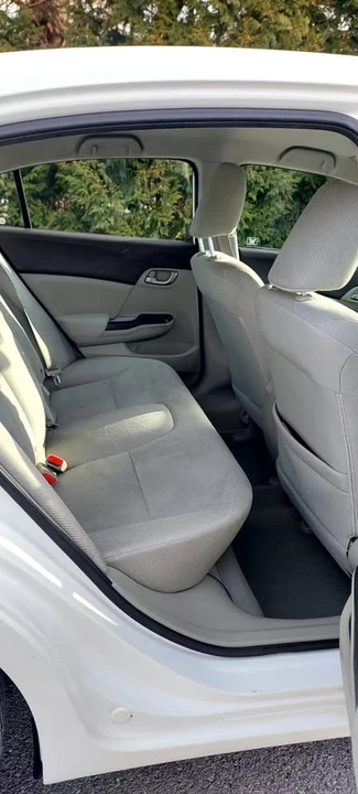 2012 Honda Civic 9th Gen - Image 9 of 15