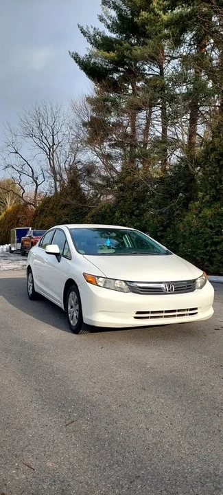 2012 Honda Civic 9th Gen - Image 2 of 15