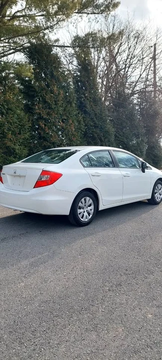 2012 Honda Civic 9th Gen - Image 7 of 15