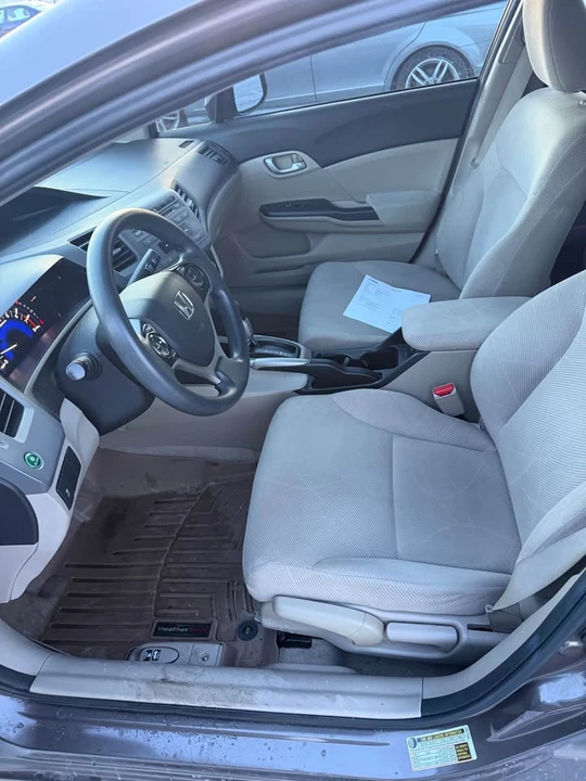 2012 Honda Civic 9th Gen - Image 2 of 7
