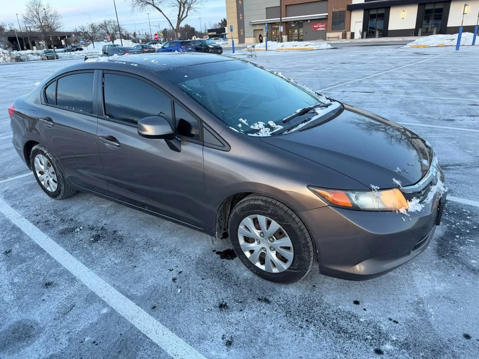 2012 Honda Civic 9th Gen - Image 3 of 7