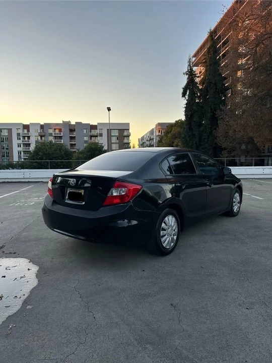 2012 Honda Civic 9th Gen - Image 4 of 13