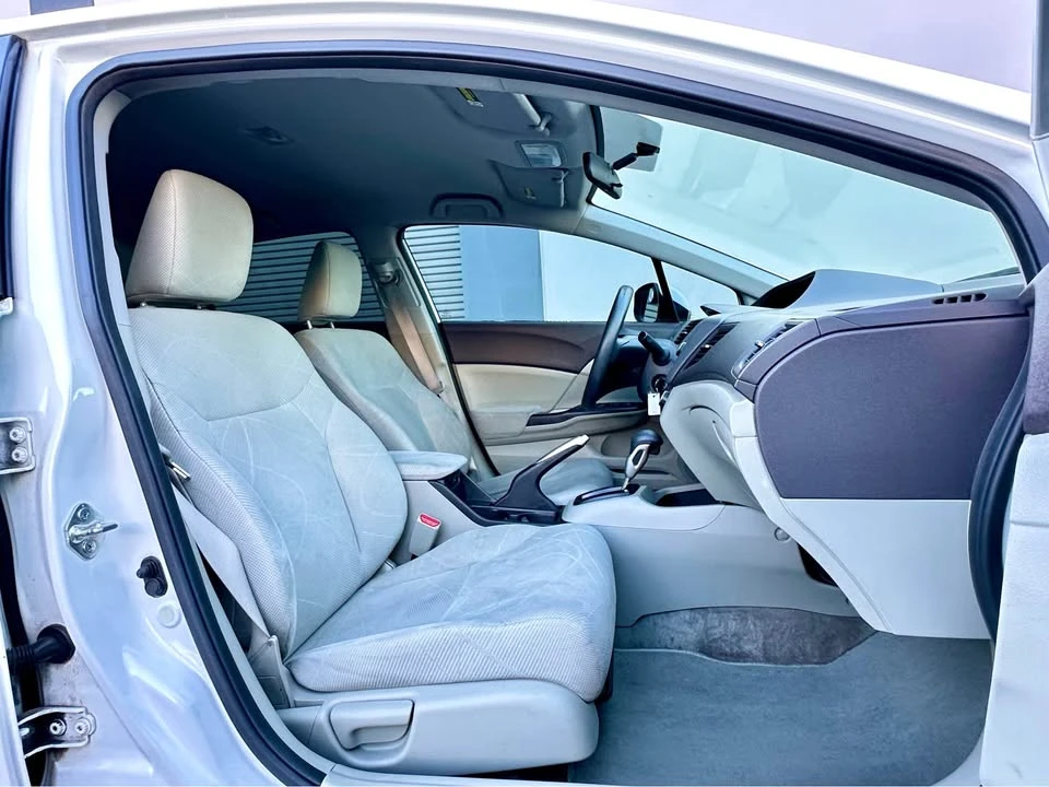 2012 Honda Civic 9th Gen - Image 16 of 21