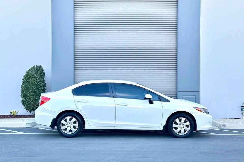 2012 Honda Civic 9th Gen - Image 3 of 21