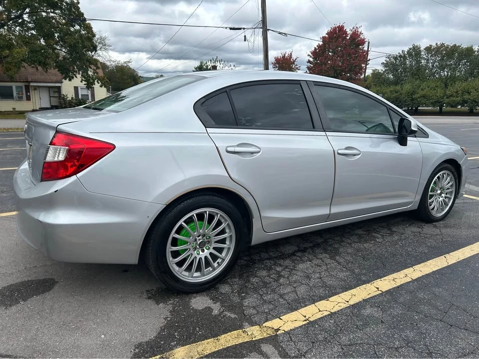 2012 Honda Civic 9th Gen - Image 2 of 10