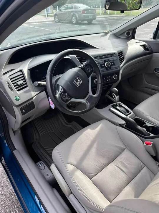 2012 Honda Civic 9th Gen - Image 6 of 9