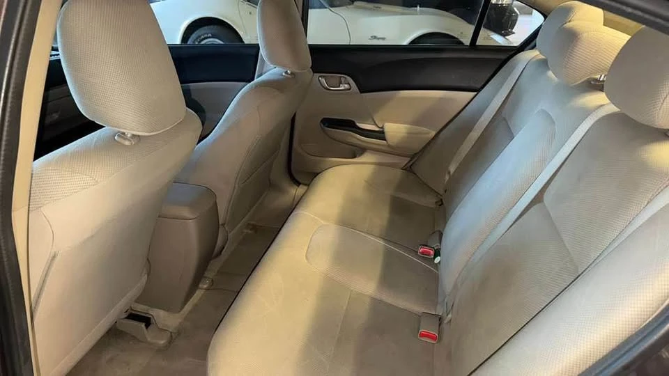 2012 Honda Civic 9th Gen - Image 5 of 13