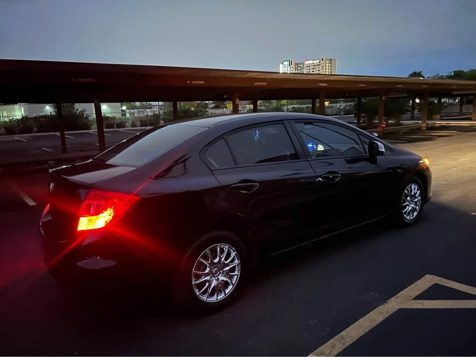 2012 Honda Civic 9th Gen - Image 5 of 10