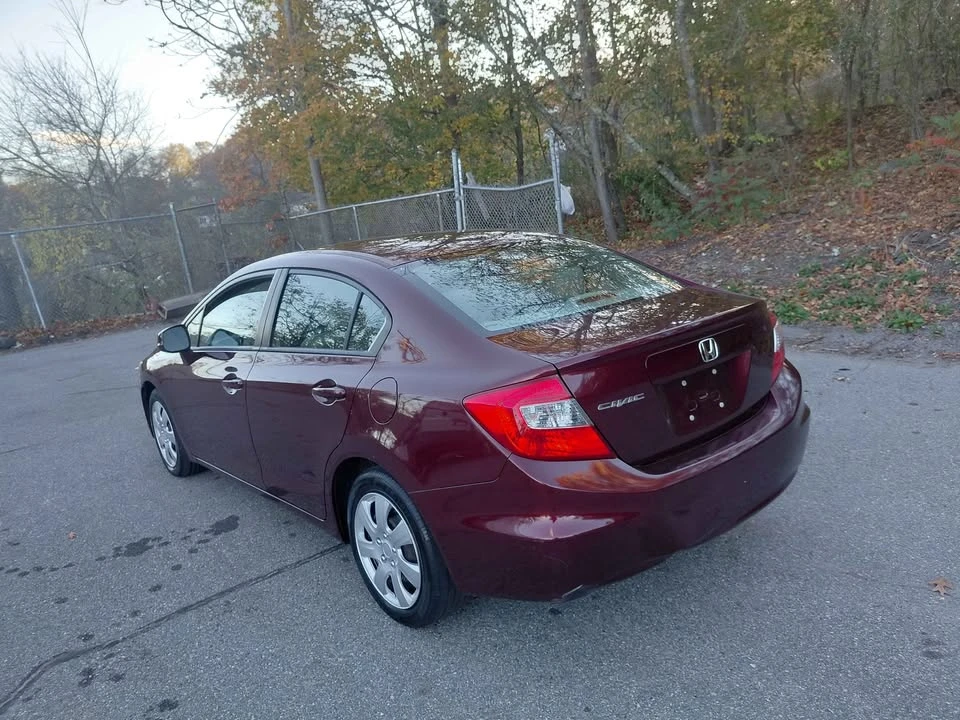 2012 Honda Civic 9th Gen - Image 5 of 8