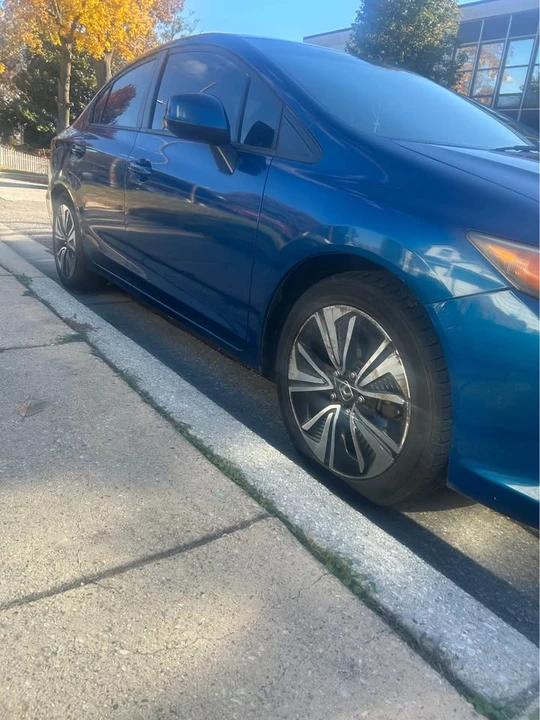 2012 Honda Civic 9th Gen - Image 5 of 7