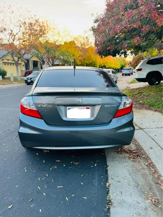 2012 Honda Civic 9th Gen - Image 2 of 6