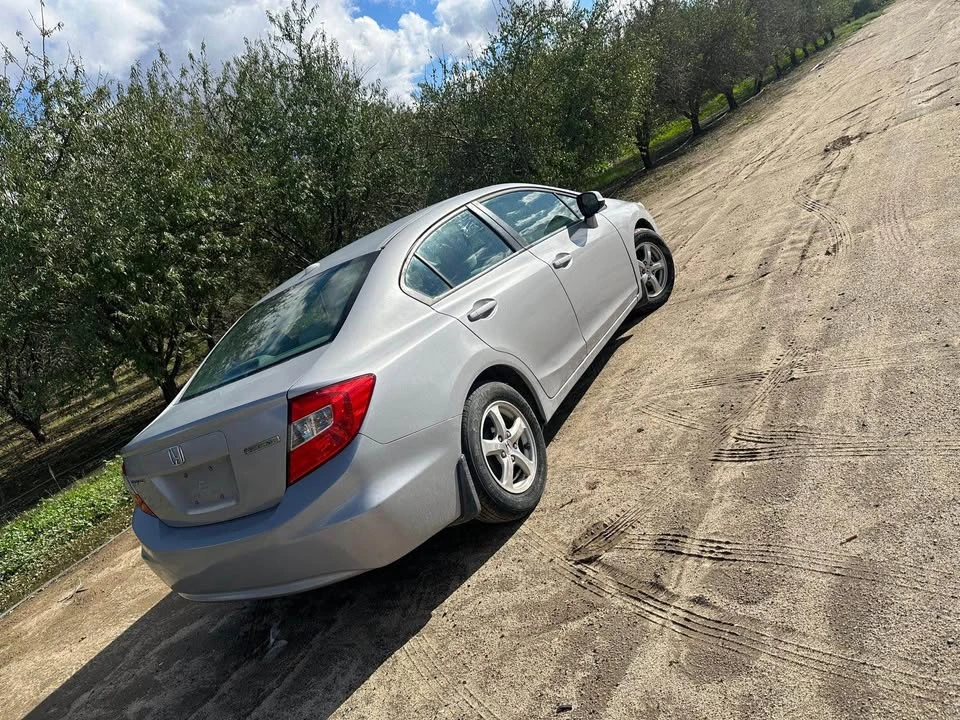 2012 Honda Civic 9th Gen - Image 9 of 12