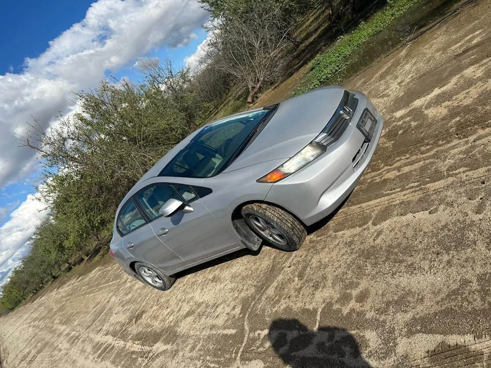 2012 Honda Civic 9th Gen - Image 6 of 12