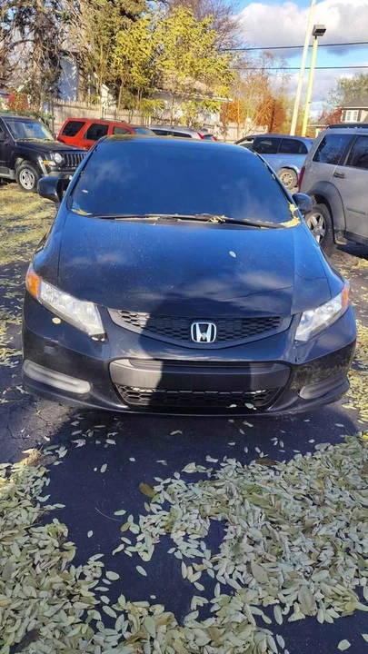 2012 Honda Civic 9th Gen - Image 3 of 10