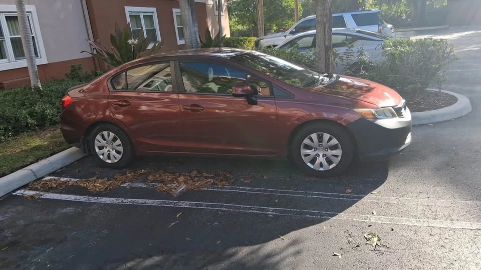 2012 Honda Civic 9th Gen - Image 5 of 8