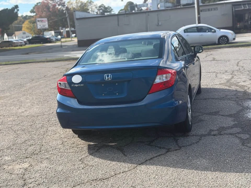 2012 Honda Civic 9th Gen - Image 3 of 7