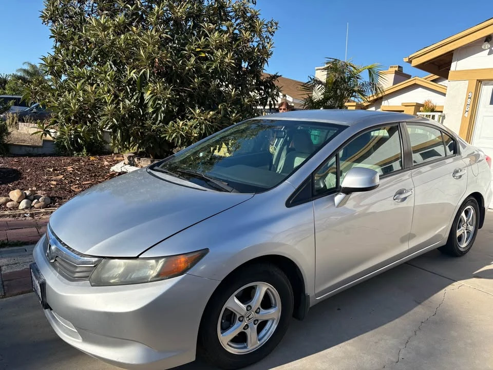 2012 Honda Civic 9th Gen - Image 5 of 7
