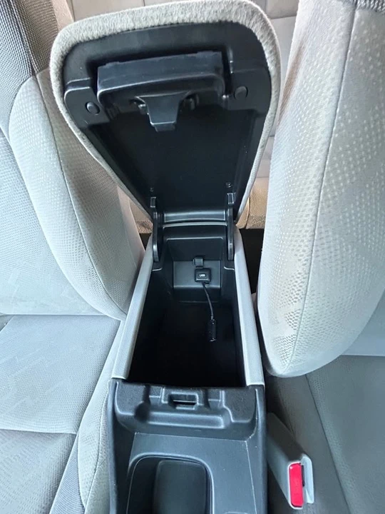2012 Honda Civic 9th Gen - Image 3 of 15