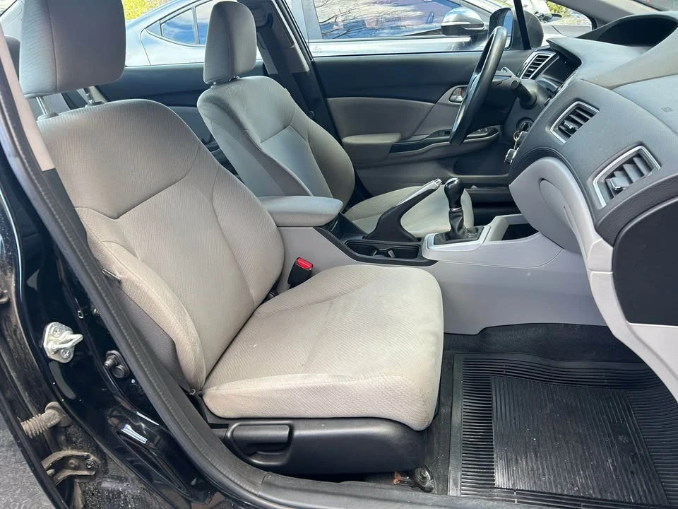 2012 Honda Civic 9th Gen - Image 9 of 14