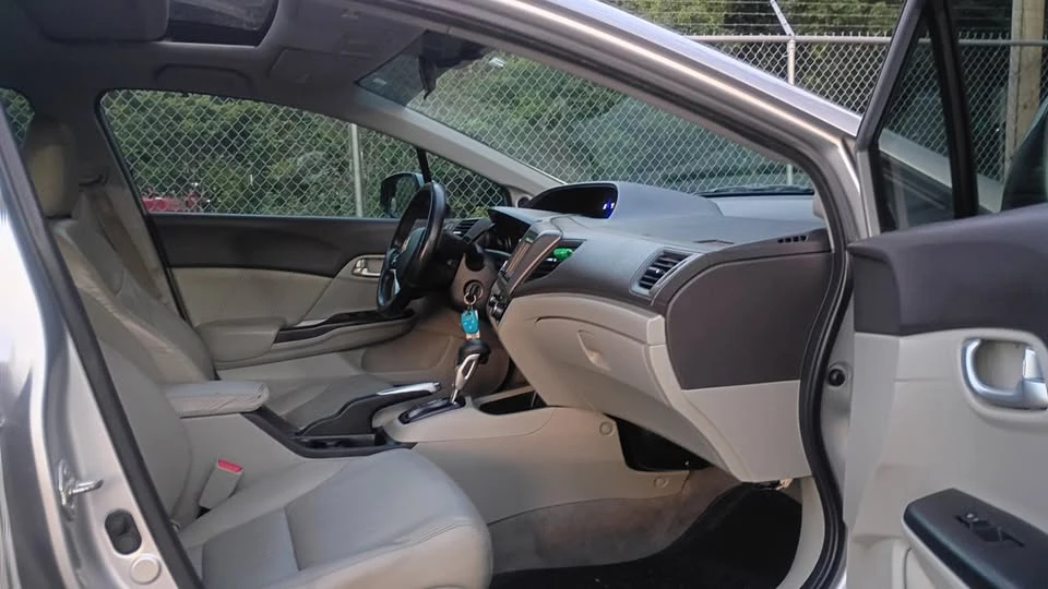 2012 Honda Civic 9th Gen - Image 10 of 17