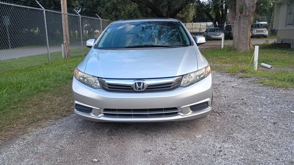 2012 Honda Civic 9th Gen - Image 7 of 17