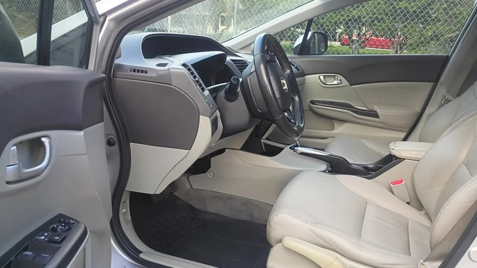 2012 Honda Civic 9th Gen - Image 11 of 17