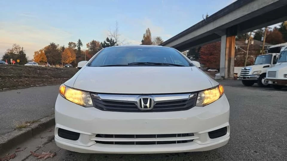 2012 Honda Civic 9th Gen - Image 8 of 19