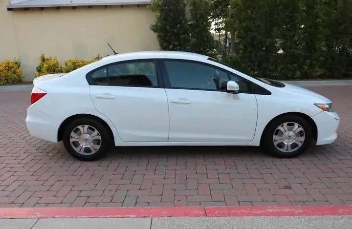 2012 Honda Civic 9th Gen - Image 3 of 9