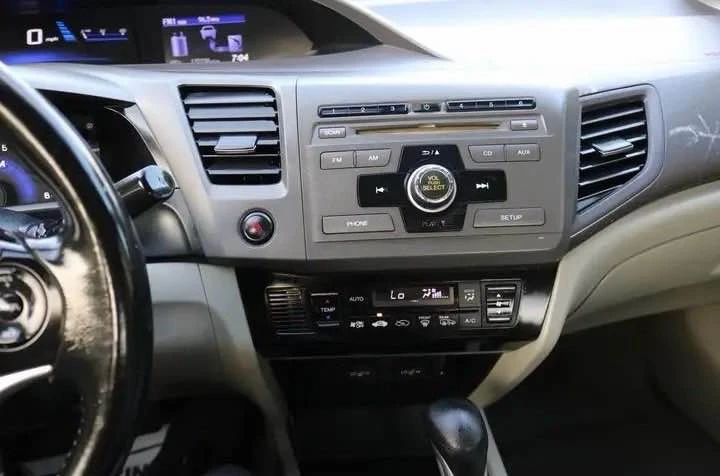 2012 Honda Civic 9th Gen - Image 4 of 9