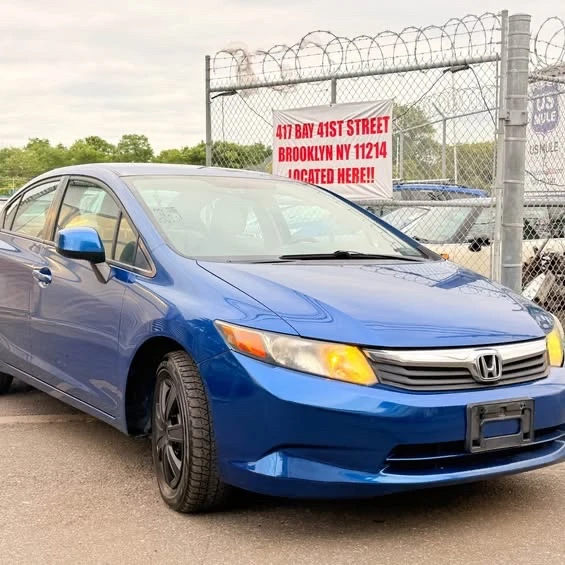 2012 Honda Civic 9th Gen - Image 3 of 15