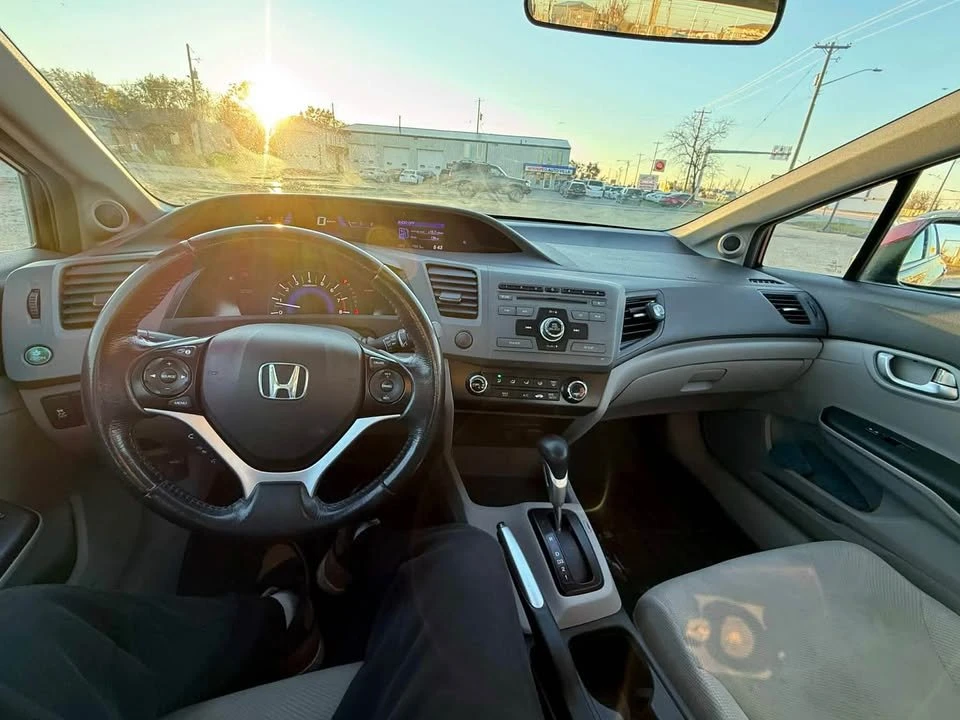 2012 Honda Civic 9th Gen - Image 2 of 12