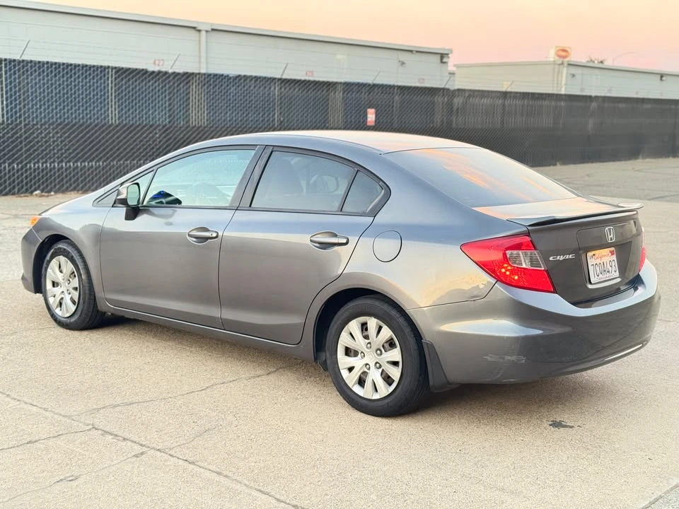 2012 Honda Civic 9th Gen - Image 7 of 17